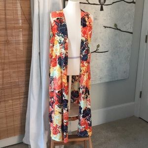 GORGEOUS LuLaRoe Joy Vest Medium NWT